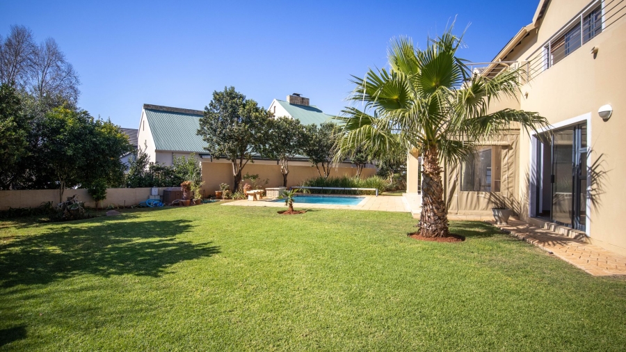 4 Bedroom Property for Sale in The Coves North West